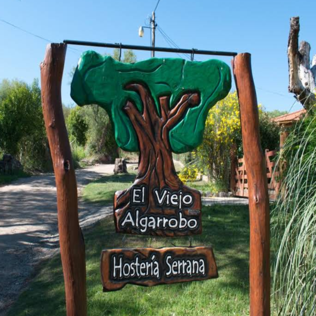 El Viejo Algarrobo - Hostería Serrana